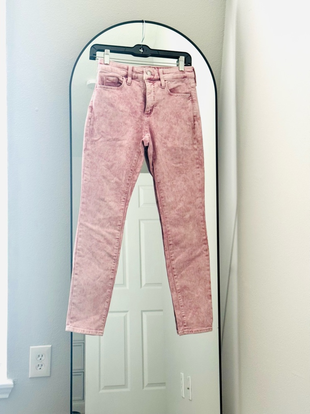 Universal Thread Pastel Pink Acid-Wash High-Rise Skinny Jeans Size 0/25